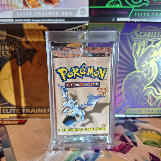 1st Edition Fossil Booster Pakki (Aerodactyl)